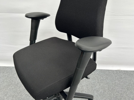 BMA Axia Classic Office Refurbished