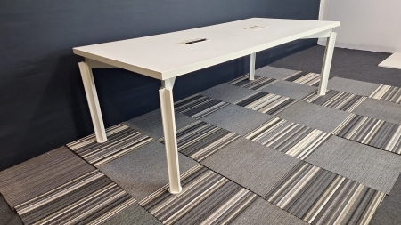 Table de conférence design BULO H2O