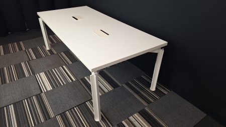 Table de conférence design BULO H2O