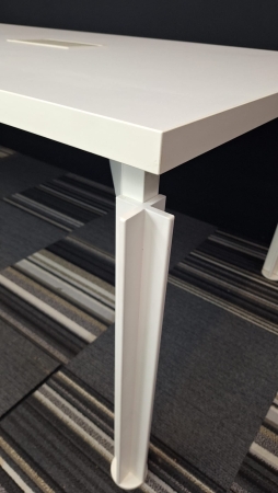 Table de conférence design BULO H2O