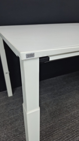 Bureau Sedus met ladenblok