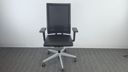 Ergonomische bureaustoel BENE (2e hands)