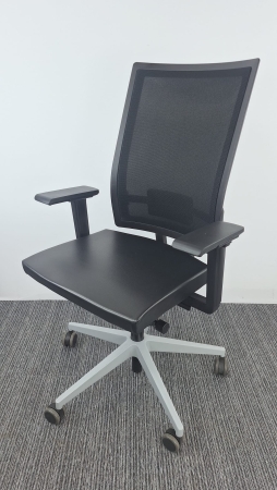 Ergonomische bureaustoel BENE (2e hands)