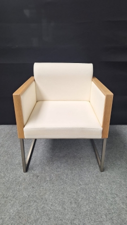 Design ontvangst fauteuille Pedrali Box 740