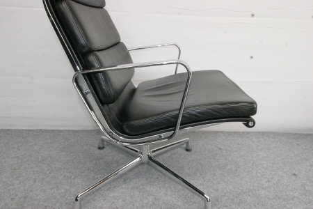 VITRA SOFT PAD LOUNGECHAIR EA 216 (2e hands)