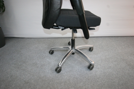 24/7 bureaustoel BMA Axia Focus