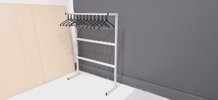 Garderobe kapstok Van Esch (2e hands)