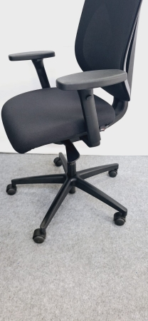 Chaise de bureau ergonomique Giroflex 353