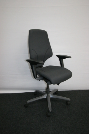 Ergonomische bureaustoel Giroflex 64 (2e hands)