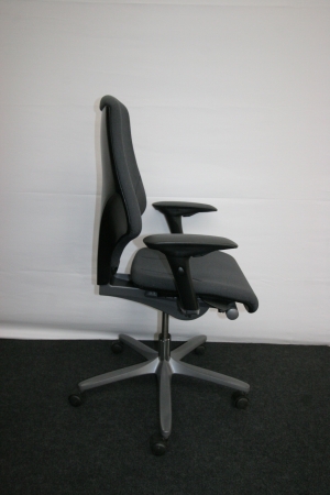 Ergonomische bureaustoel Giroflex 64 (2e hands)