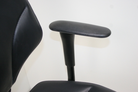 Ergonomische bureaustoel Giroflex 64 (2e hands)