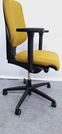 Giroflex 68 showroommodel