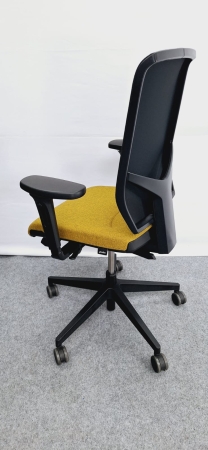 Giroflex 68 showroommodel