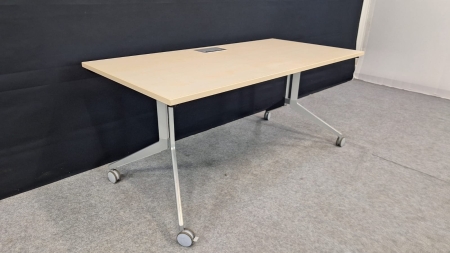 Klaptafels Haworth 1600 x 800 (2e hands)