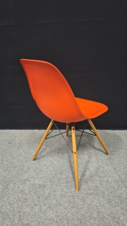 Design bezoekersstoel Vitra DSW