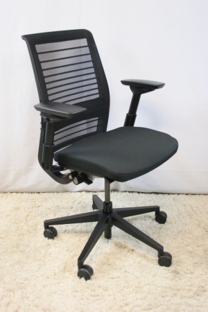 Ergonomische bureaustoel Steelcase Think nieuwste model