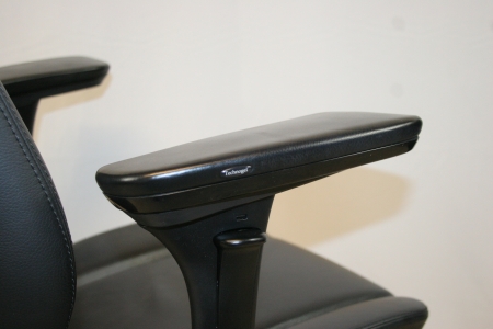 Ergonomische bureaustoel Kinnarps 9000 in Zwart leder