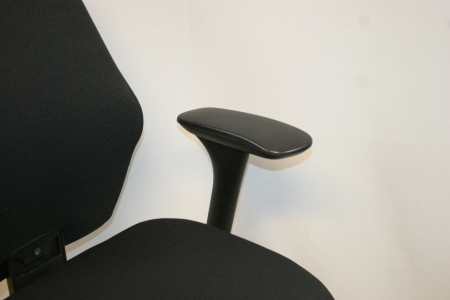 Ergonomische bureaustoel Kinnarps PLUS(6) zwart (refurbished)