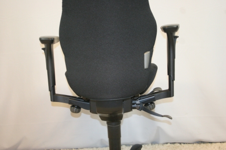 Ergonomische bureaustoel Kinnarps PLUS(6) zwart (refurbished)