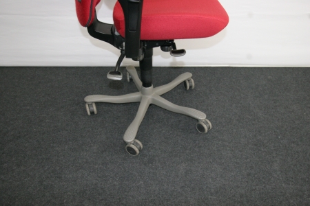 SUPERPROMO Ergonomische bureaustoel Kinnarps PLUS(6) rood