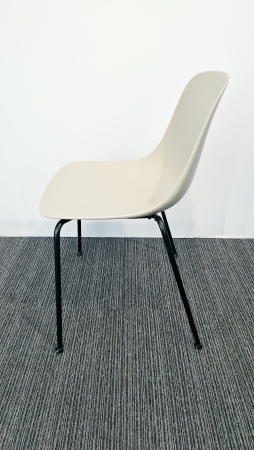 Design vergaderstoel Infiniti Pure Loop Mono