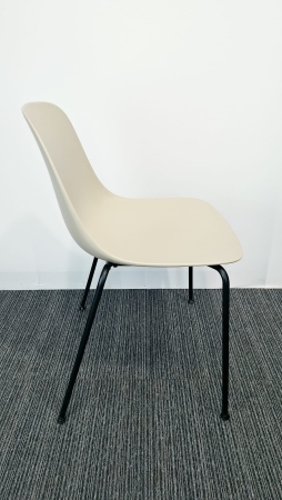 Design vergaderstoel Infiniti Pure Loop Mono