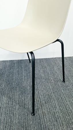 Design vergaderstoel Infiniti Pure Loop Mono