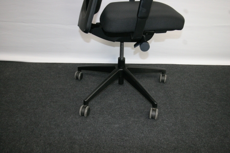 Ergonomische bureaustoel Interstuhl Every EV211
