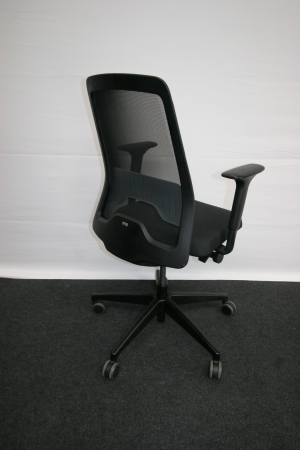 Ergonomische bureaustoel Interstuhl Every EV211