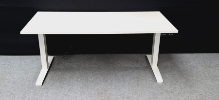PROMO!! Elektrisch verstelbare zit/sta bureaus Kaïdi 1400 x 800