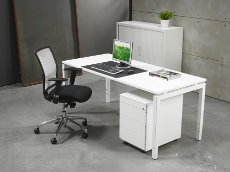 Bureautafel Q-bic 80x80cm