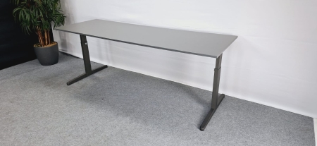 Vergadertafel Ahrend 2000 x 1000 (2e hands)