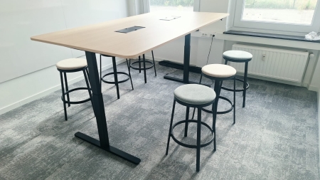 Zit/sta werk/vergadertafel BENE 2200 x 1100