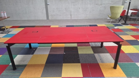 Design vergadertafel/workbench BULO H2O (2e hands)