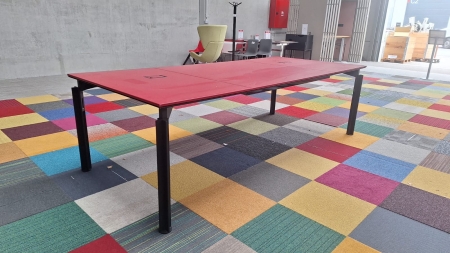Design vergadertafel/workbench BULO H2O (2e hands)