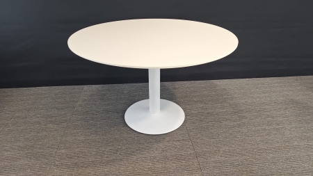 Superkoopje ronde vergadertafel BULO H2O