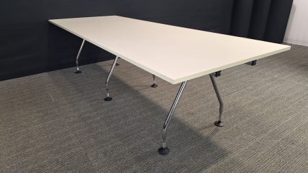 Vergadertafel Vitra AD HOC 