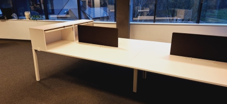 Workbench Vitra 4000 x 1600 Wit
