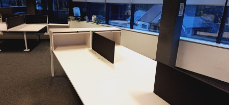 Workbench Vitra 4000 x 1600 Wit