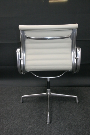 VITRA ALU CHAIR EA 108 in leder