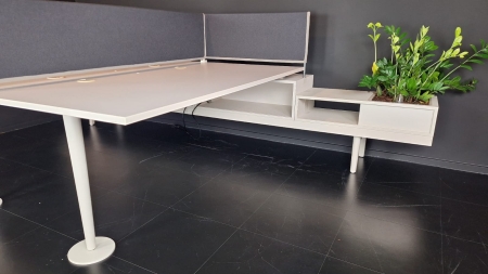Hoekworkbench Vitra voor 2 personen (2e hands)