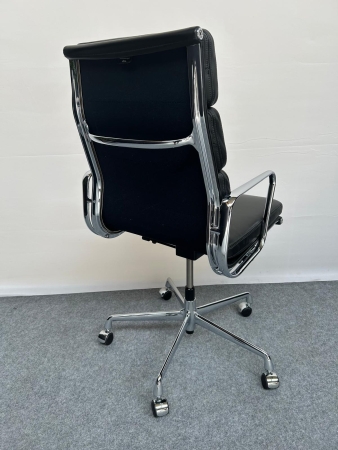 VITRA SOFT PAD CHAIR EA 219 (Nieuw)