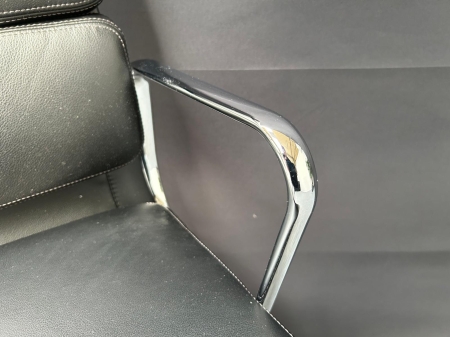 VITRA SOFT PAD CHAIR EA 219 (Nieuw)