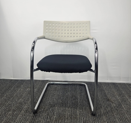 Bezoekersstoel Vitra Visavis Zwart-Wit (2e hands))