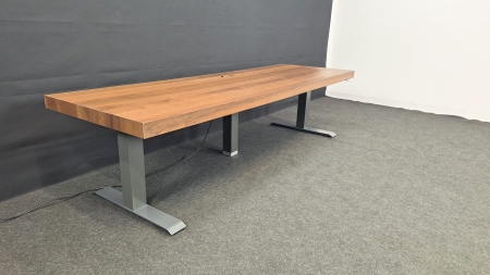 Bureau coin électrique assis/debout Vitra