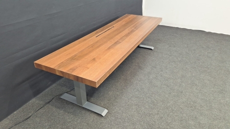 Bureau coin électrique assis/debout Vitra