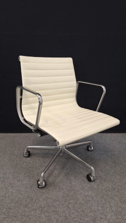 Bureaustoel Herman Miller EA 117