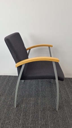 Bezoekersstoel Kinnarps (2e hands)