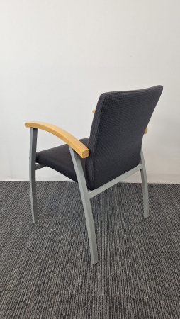 Bezoekersstoel Kinnarps (2e hands)