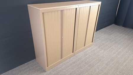 Armoire rideaux Robberechts (2ème main)